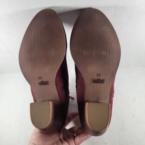 NWT Diba Sleek Burgundy Witchy Whimsygoth Suede Bootie Ankle Boot Size 6.5 - Picture 6 of 7